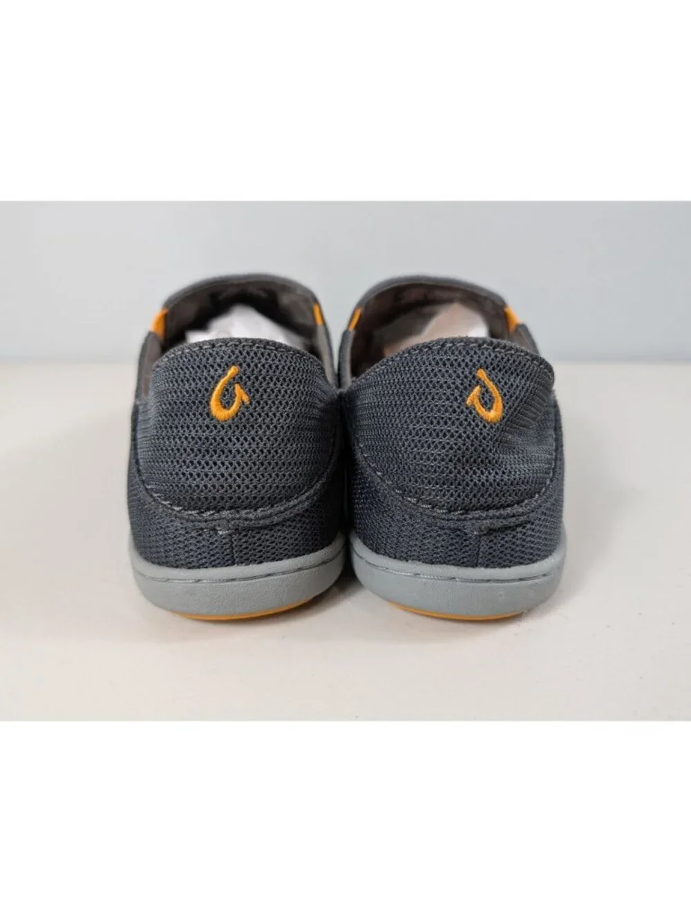 olukai Nohea mesh men's gray slip-on shoes size 9.5